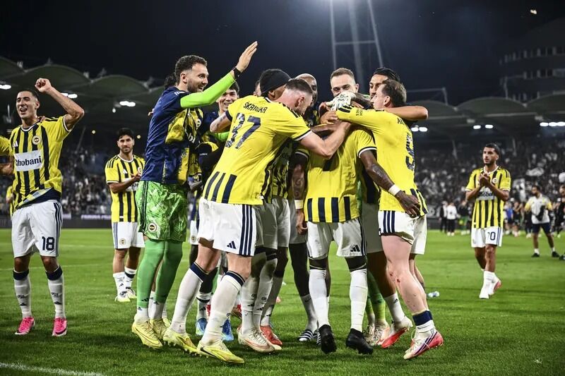 Fenerbahçe Lyon Maçı Için Nefesler Tutuldu! Saat Ve Yayın Kanalı Belli Oldu (2)