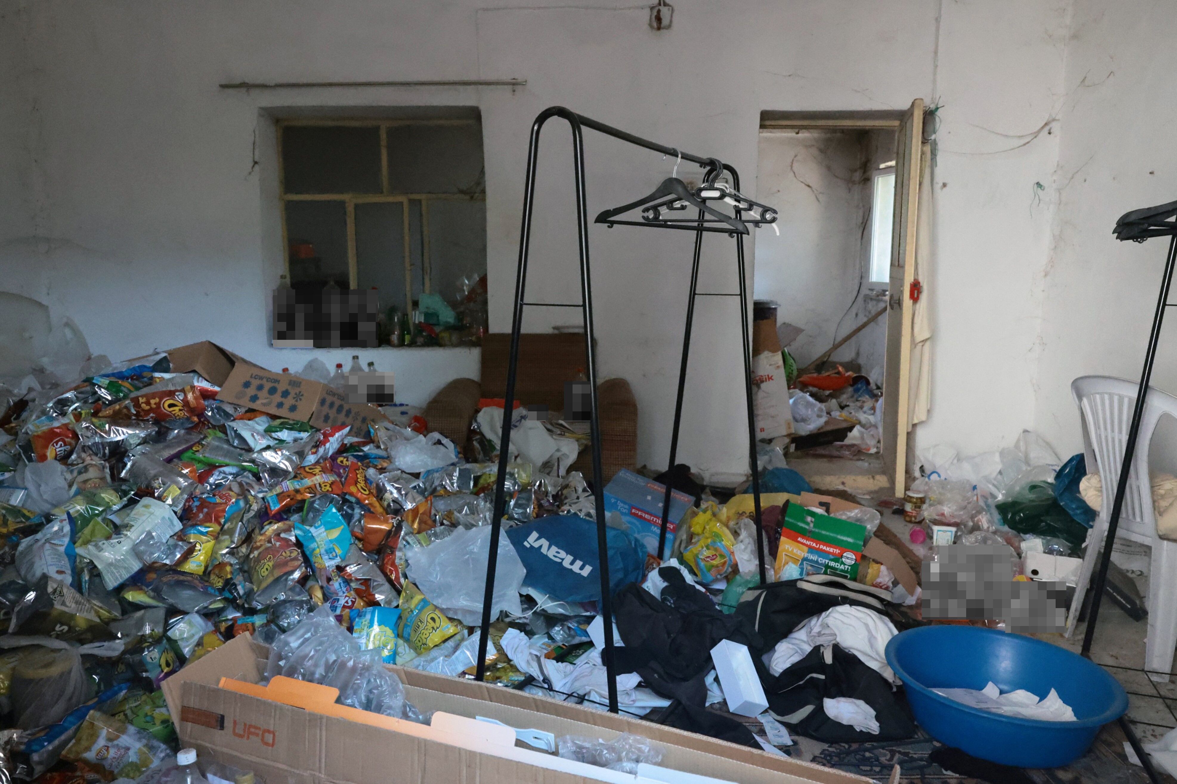 İmam Ortadan Kayboldu, Arkasında Bıraktıkları Mide Bulandırdı (4)