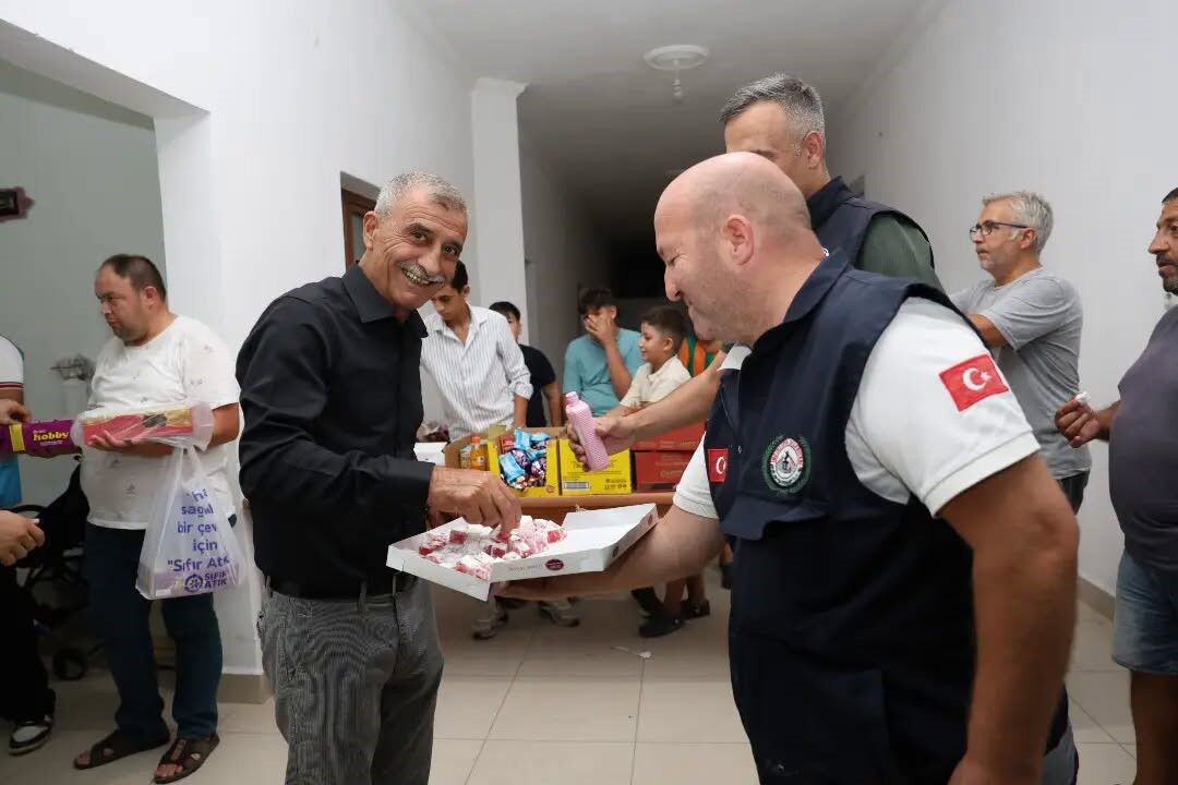 İncirliova'da Kandil Gecesi Camilerde Ikram Dağıtıldı (1)