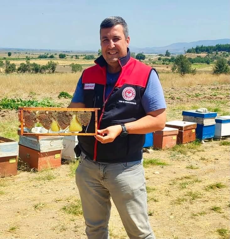 Kovan Denetiminde Kalp Şeklinde Petek Bulundu (3)