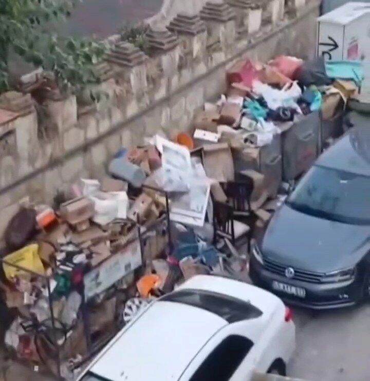 Kuşadası Çöp Adasına Döndü! Kuşadası Belediyesi Ne Iş Yapıyor (2)-1