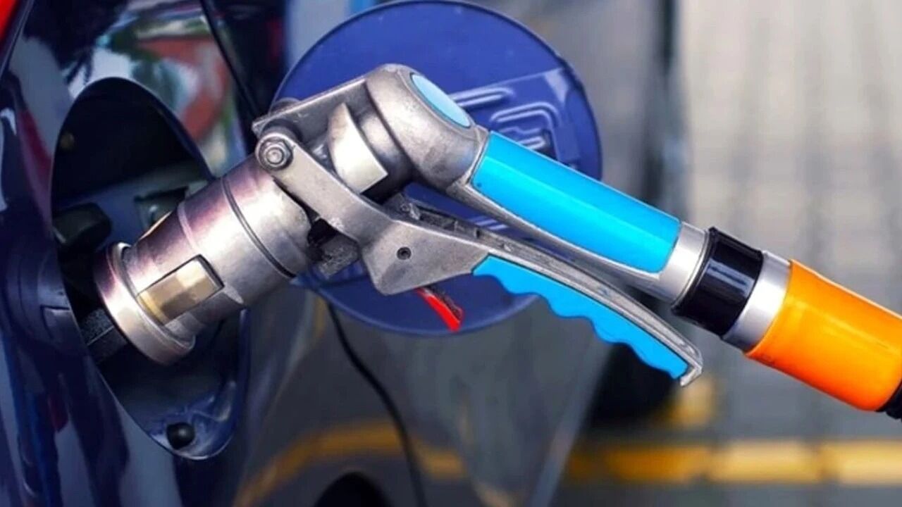 Motorinden sonra bir zam daha.. Gece yarısı tabelalar yeniden değişecek