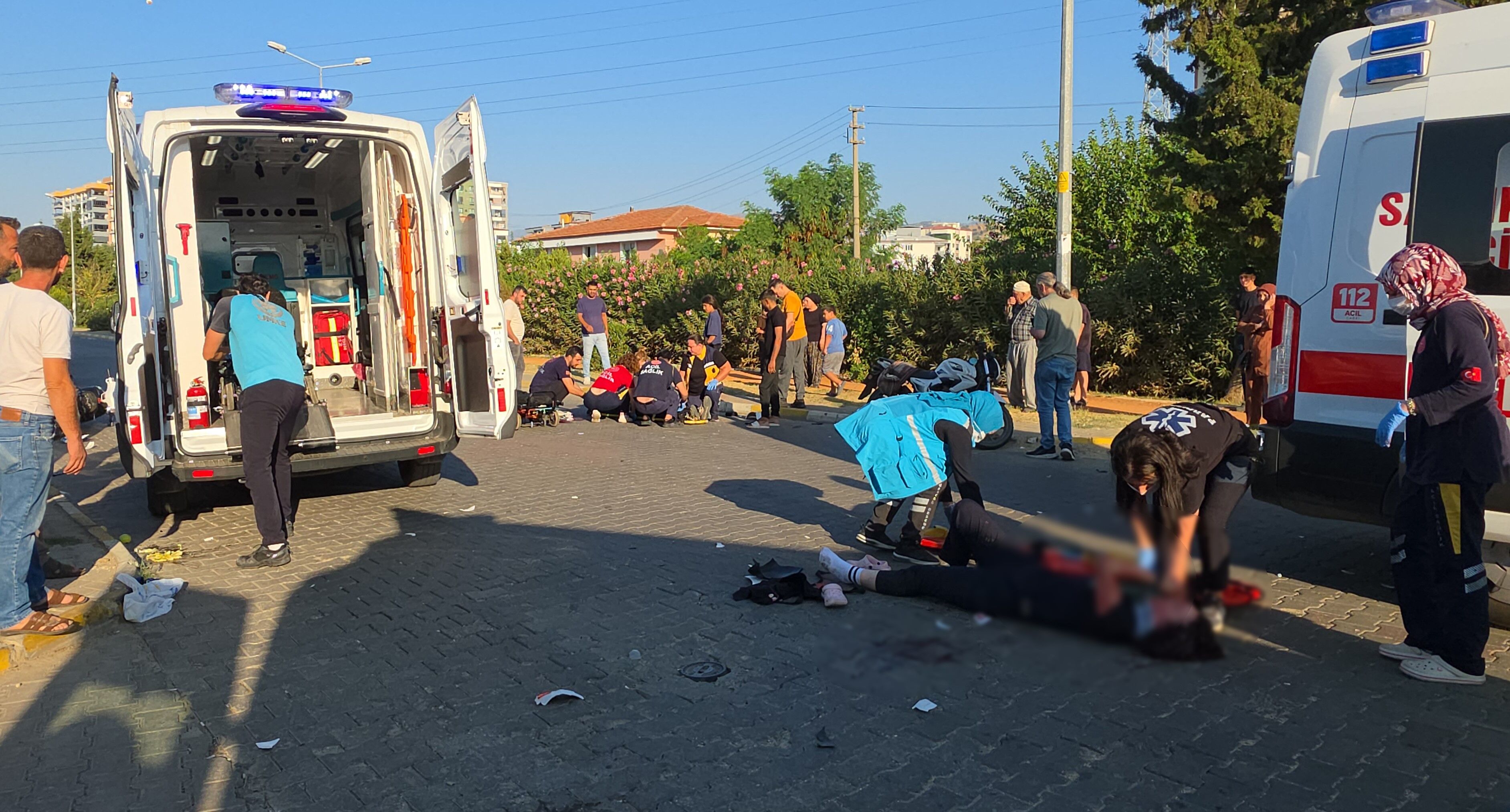Nazilli’de Feci Kaza, 2 Ağır Yaralı (3)