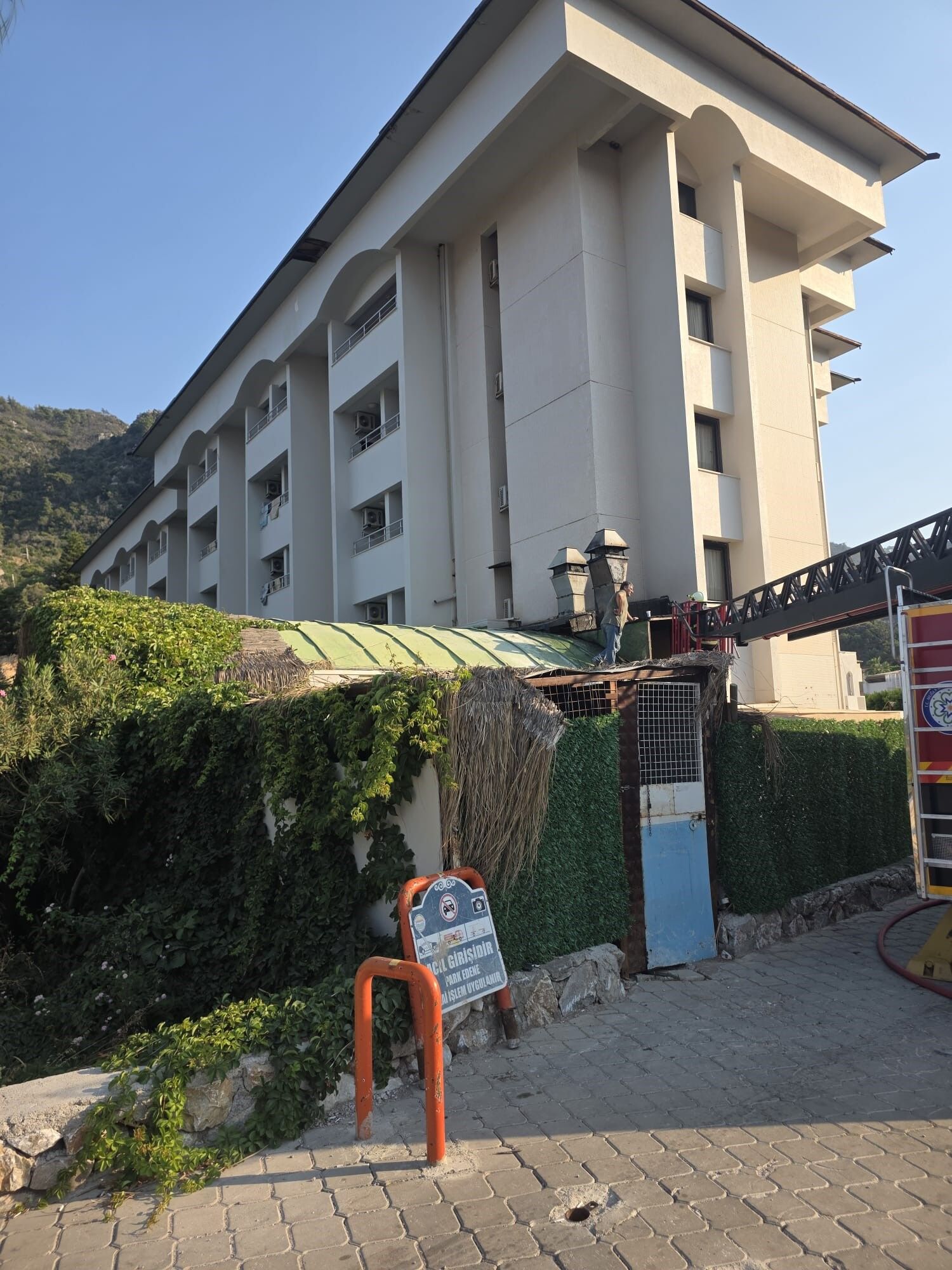 Otelde Baca Yangını (1)