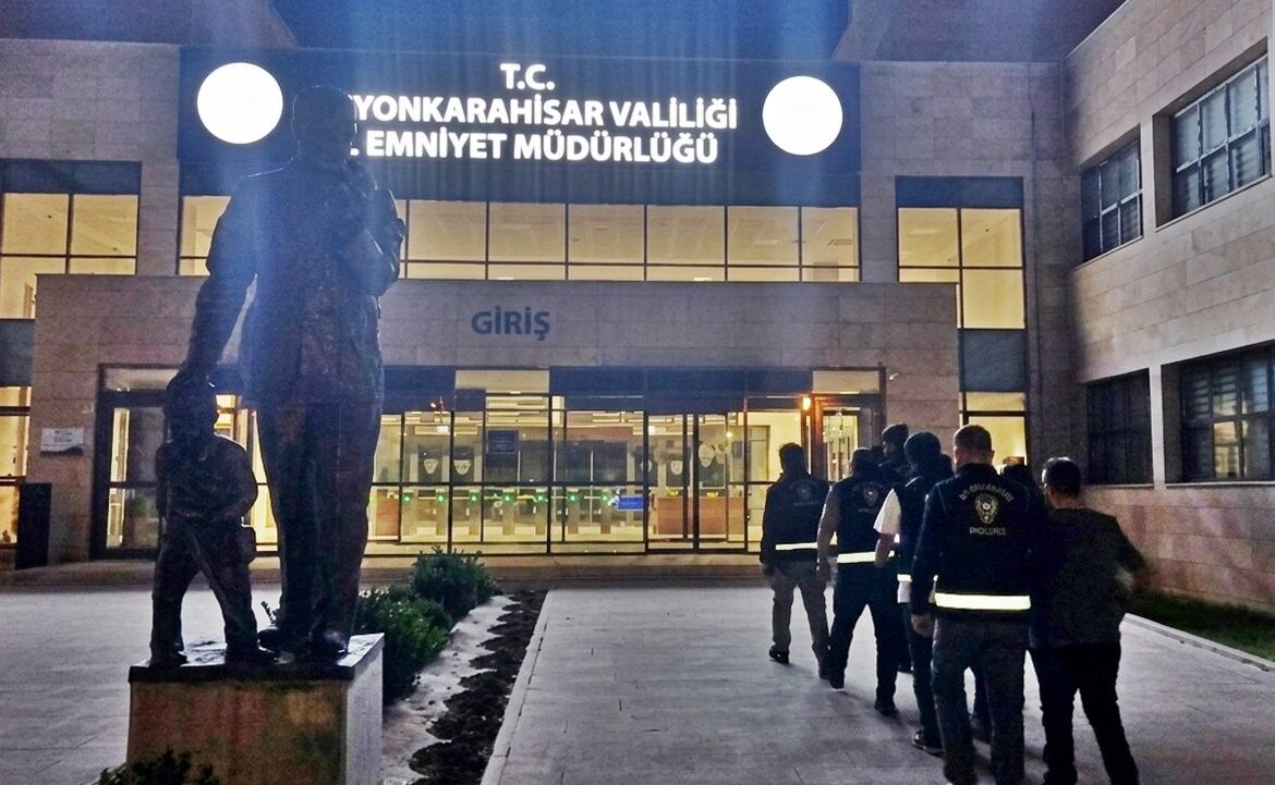 Sanayiye Tamir Için Bırakılan Otomobili Çaldılar (2)