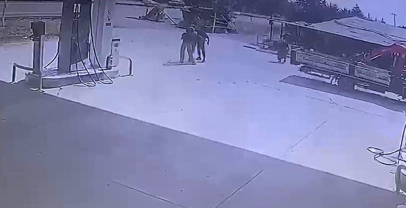 Silah zoruyla genç kızı kaçırdı