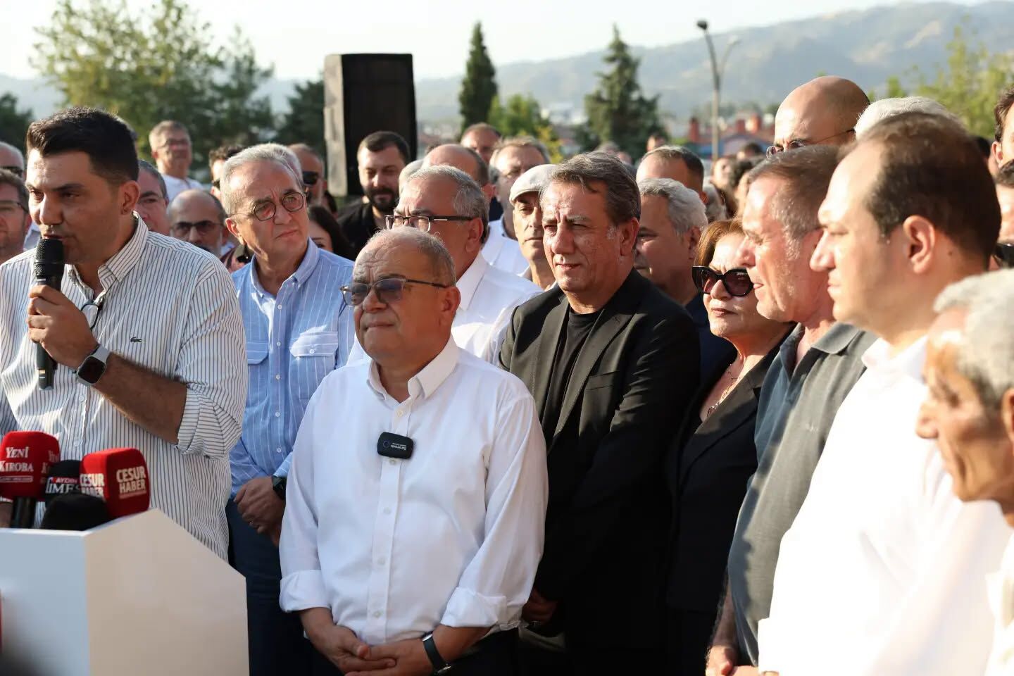 Yeni̇ Parti (4)