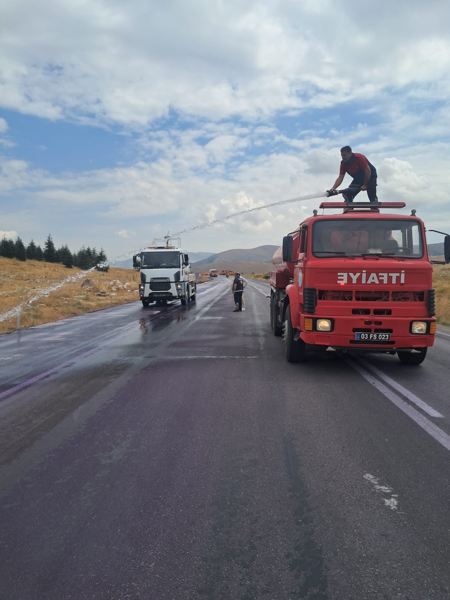 Yolun Rengi Mora Döndü, Gerçek Sonradan Ortaya Çıktı (1)
