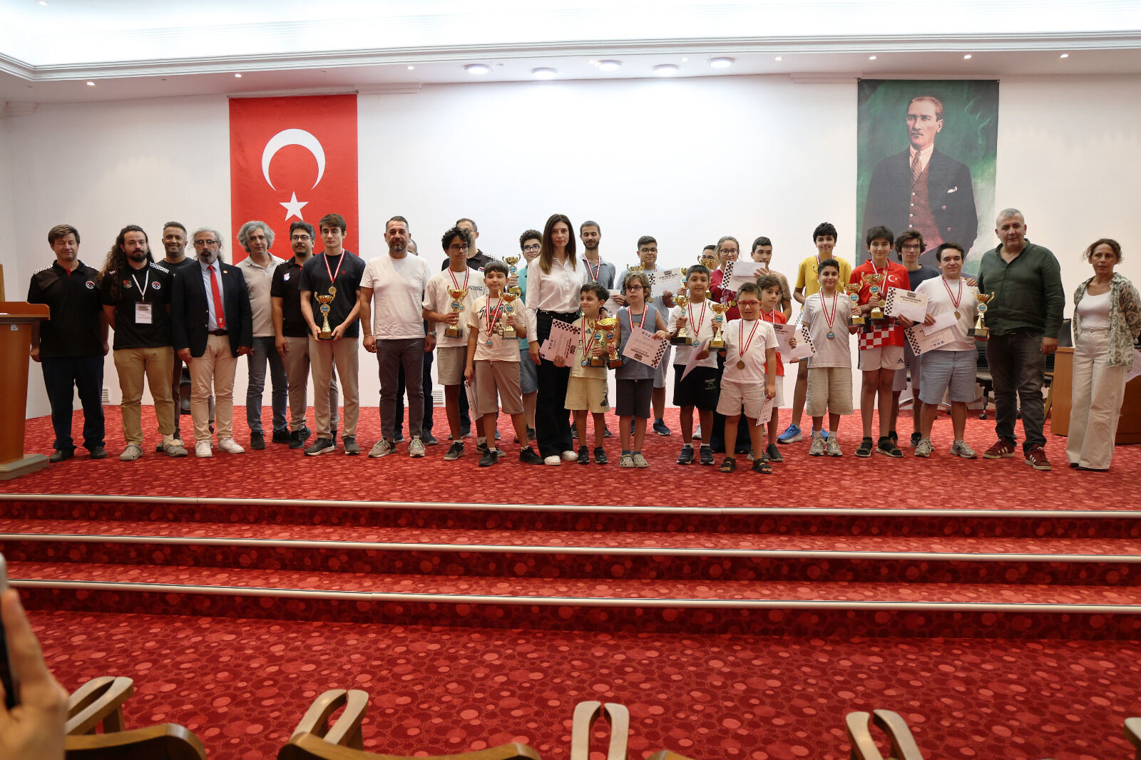 15. Ulusal Söke Belediyesi Remzi Zeytinoğlu Satranç Turnuvası Sona Erdi (2)
