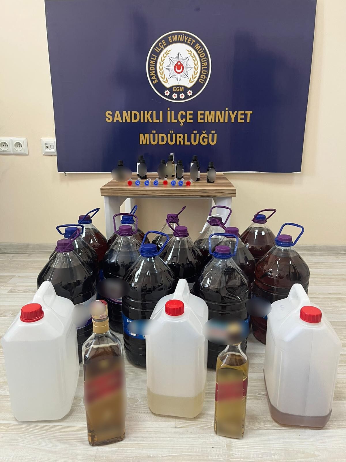 76 Litre Sahte Alkol Yakalandı (2)