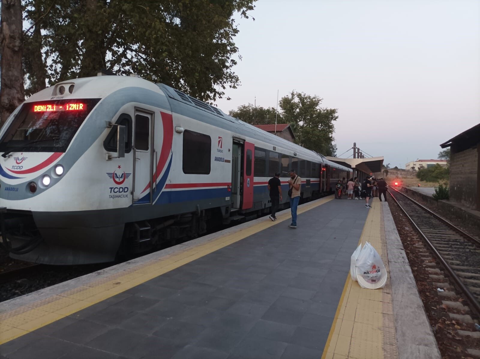 Aydın Kuyucak’ta Tren Arıza Yaptı (5)