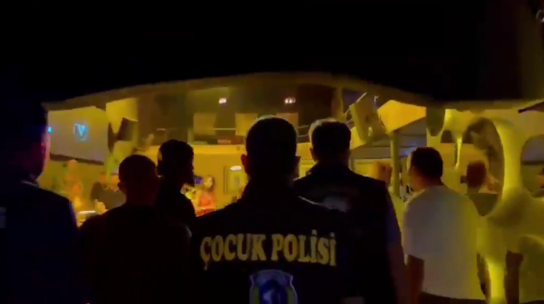 Aydın’da Ahlaksızlığa Geçit Yok.. Evde 6 Kişi Basıldı (2)