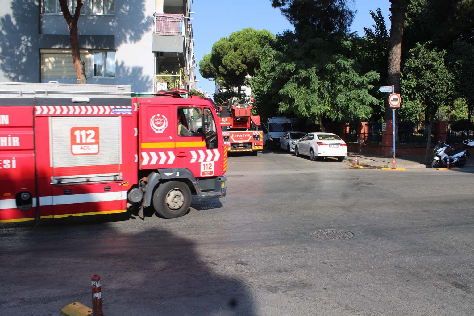 Aydın’da mahalleyi saran koku ekipleri harekete geçirdi