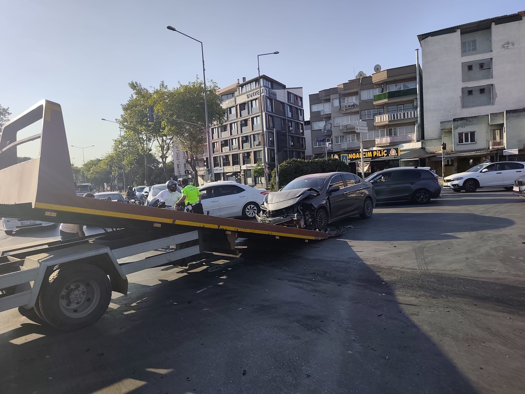 Aydın'daki Kazada Baba Ve Oğlu Yaralandı (1)