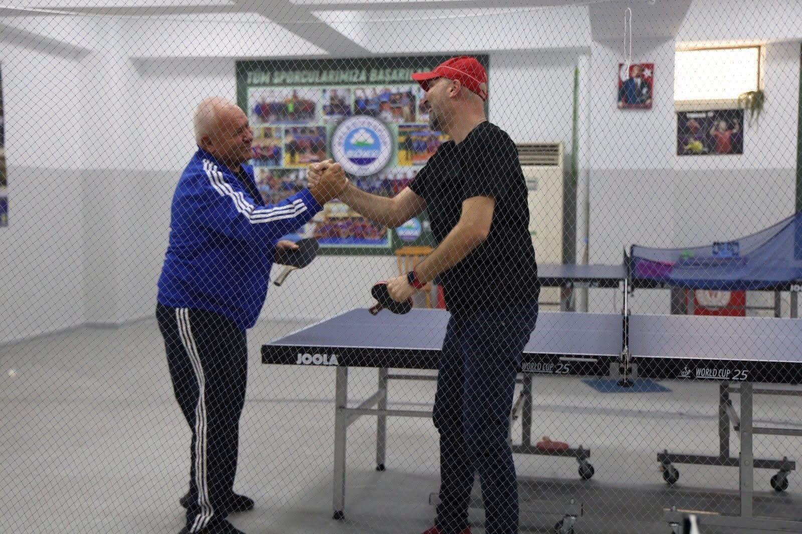 Başkan Arıkan Söke Belediyesporlu Masa Tenisçilerin Antrenmanına Katıldı (5)