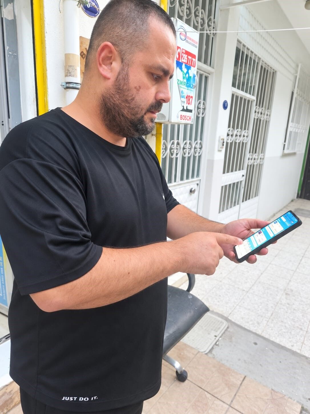 Hesabına Gelen 83 Bin Liranın Sahibini Arıyor (4)