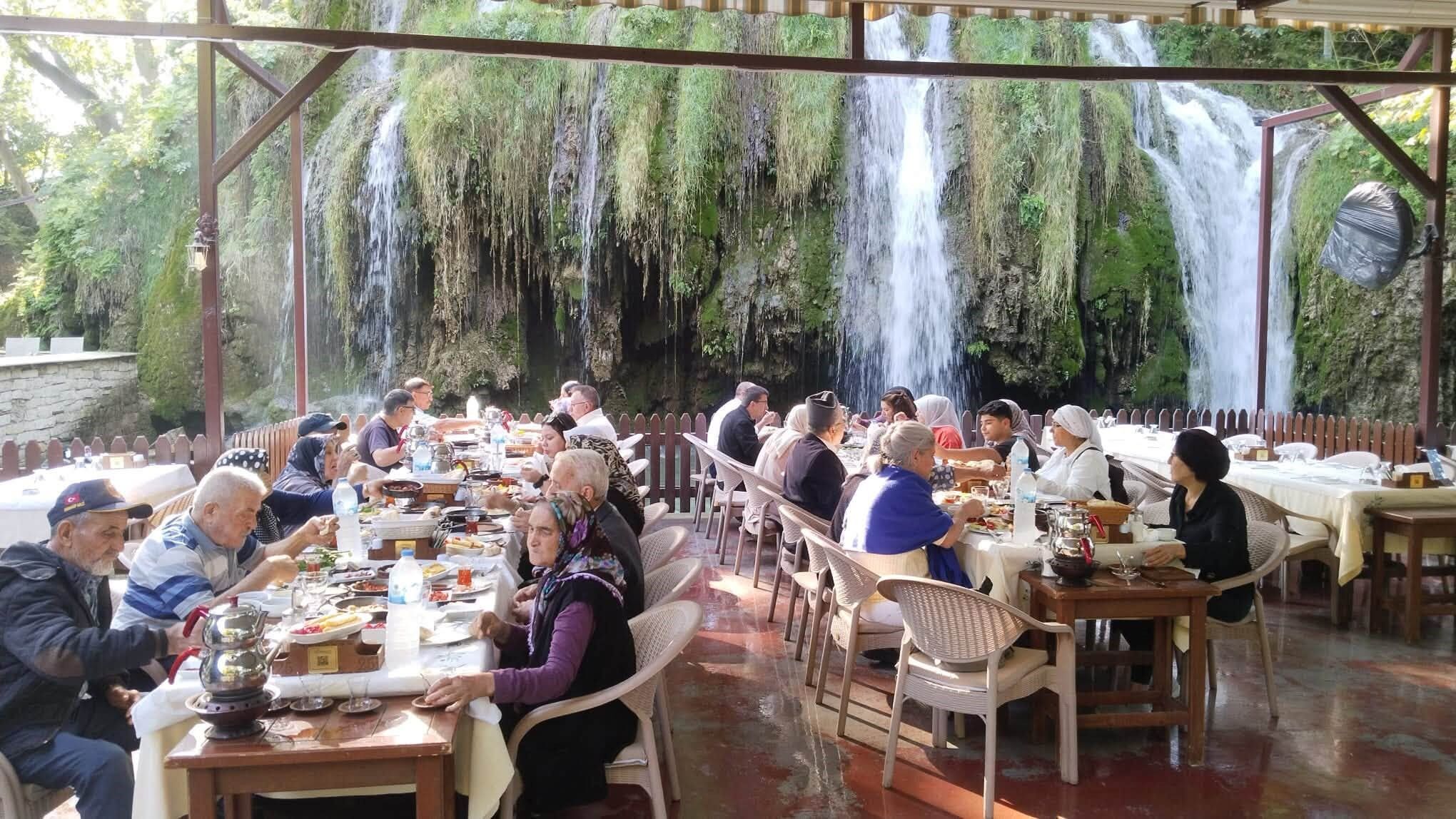 Karacasulu Gaziler Pamukkale’yi Gezdi (3)
