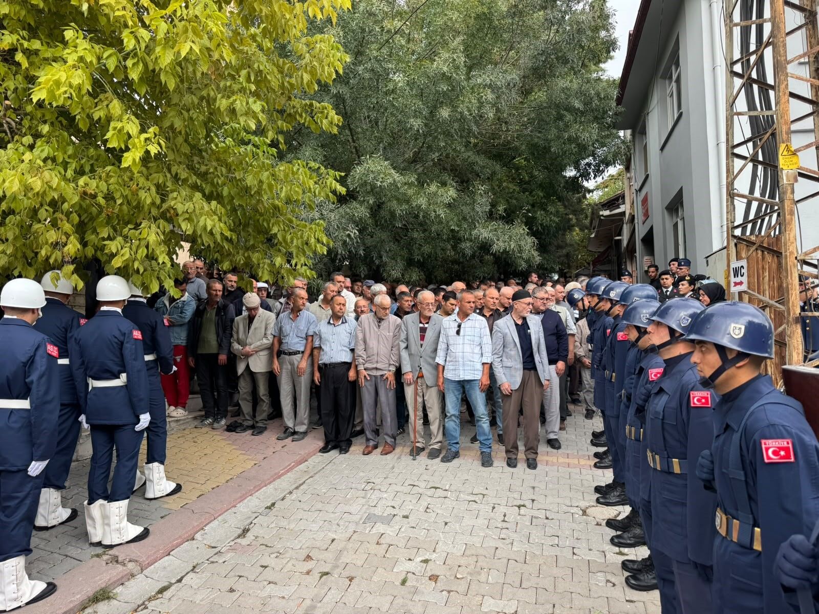 Kıbrıs Gazisi Halil Çil Son Yolculuğuna Uğurlandı (6)