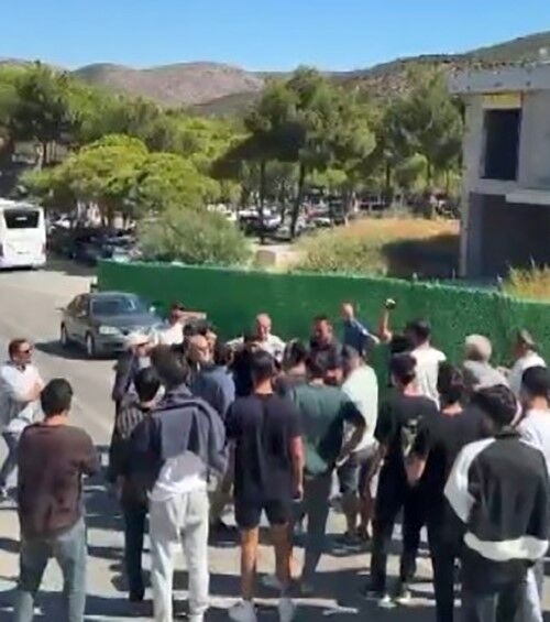 Kuşadası’nda Beş Yıldızlı Otelde Ortalık Karıştı (1)