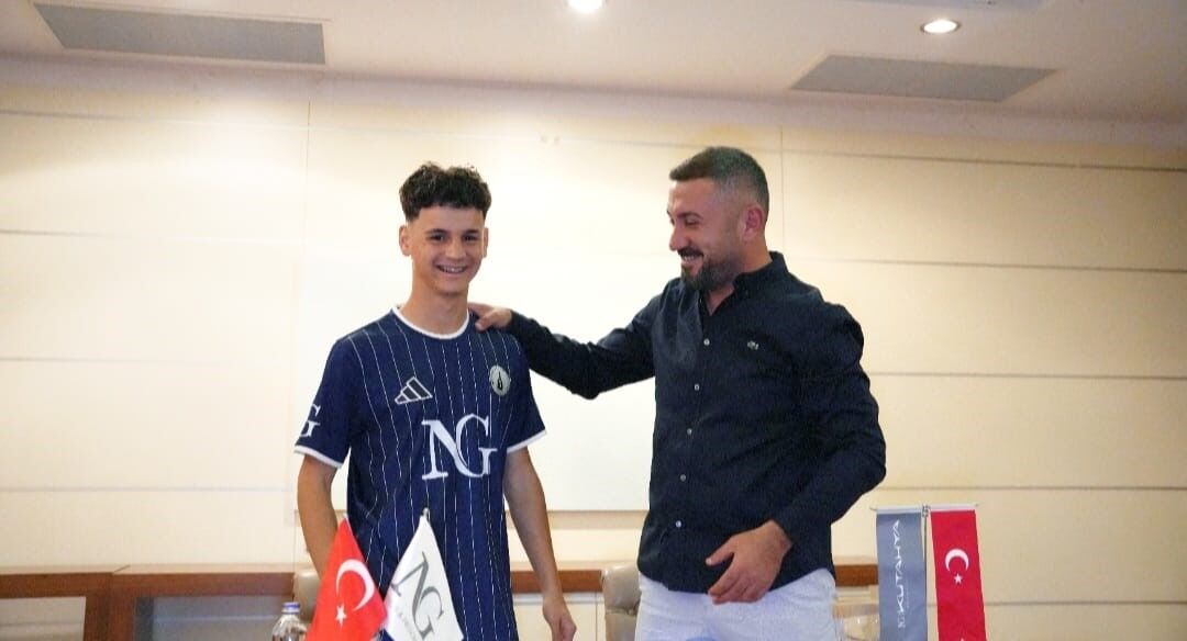 Kütahyaspor, Transferin Son Günlerinde Kadrosunu Dikkat Çeken Genç Bir Oyuncuyla Güçlendirdi (1)