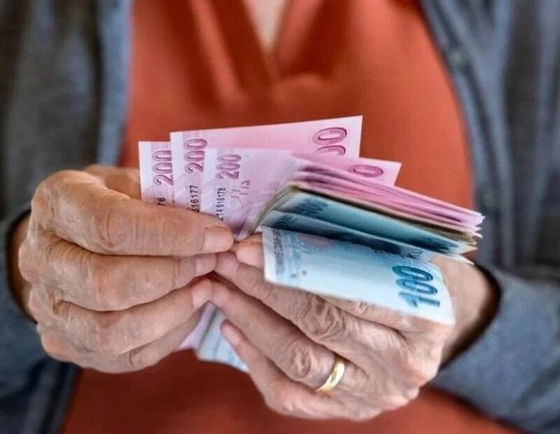 Maaşını taşıyan emekliye büyük fırsat.. Banka yeni rakamı açıkladı