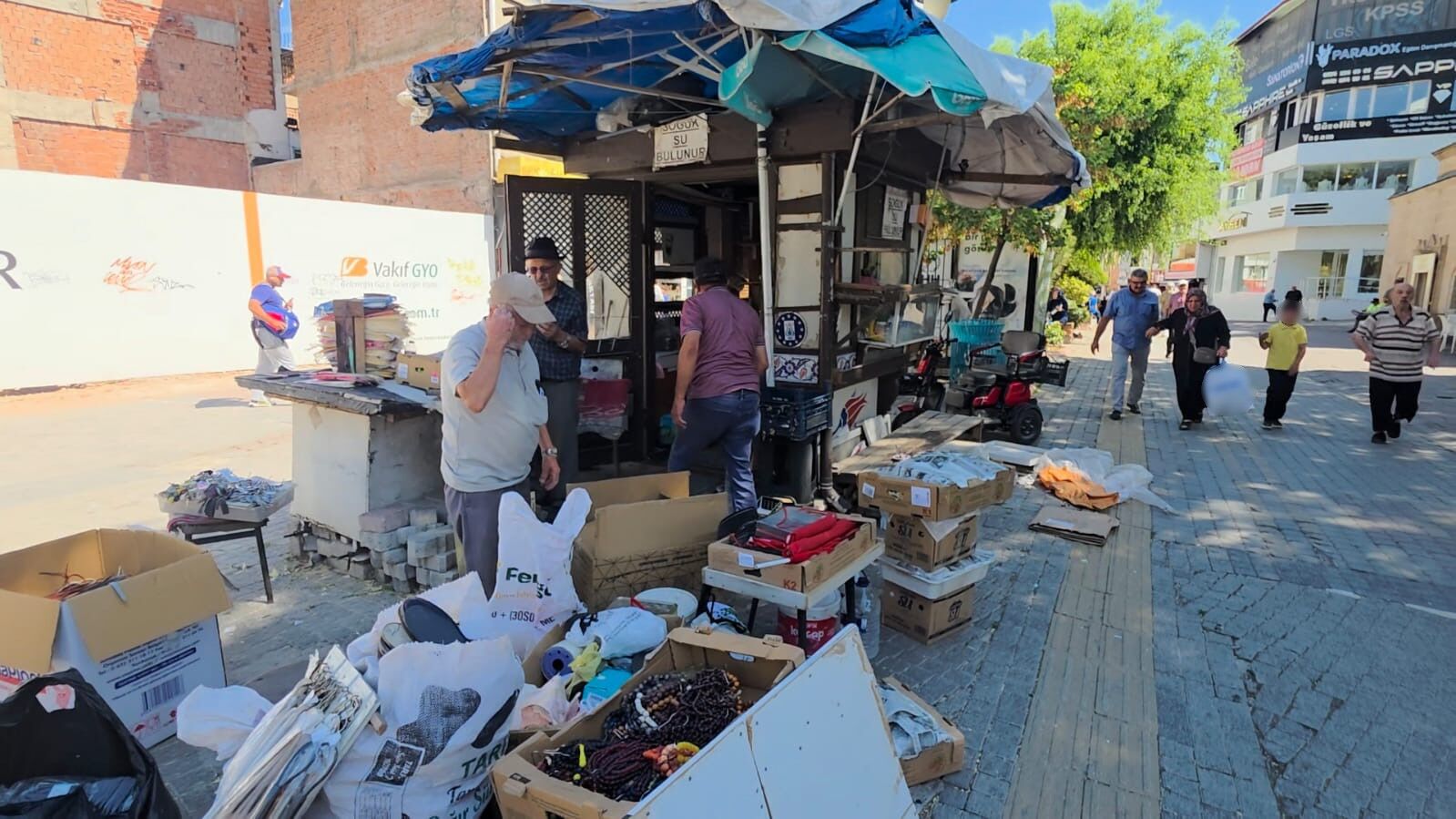 Mahkeme Kararı Sonrası 47 Yıllık Iş Yerini Boşalttı (2)
