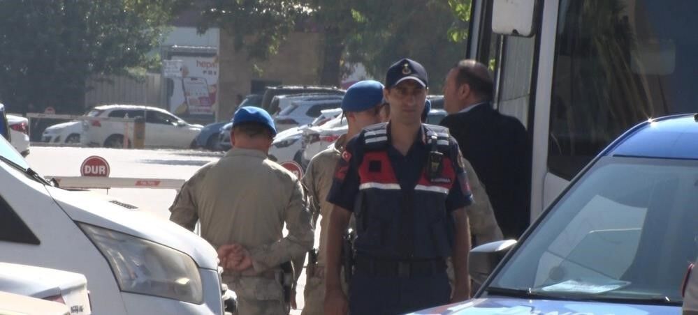 Menderes'teki Rüşvet Operasyonunda Çarpıcı Detaylar 250 Bin Dolar Ve Poşet Dolusu Para (2)