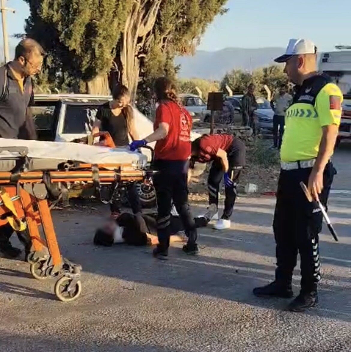 Otomobil Ile Motosiklet Çarpıştı, Yaralılar Var (2)
