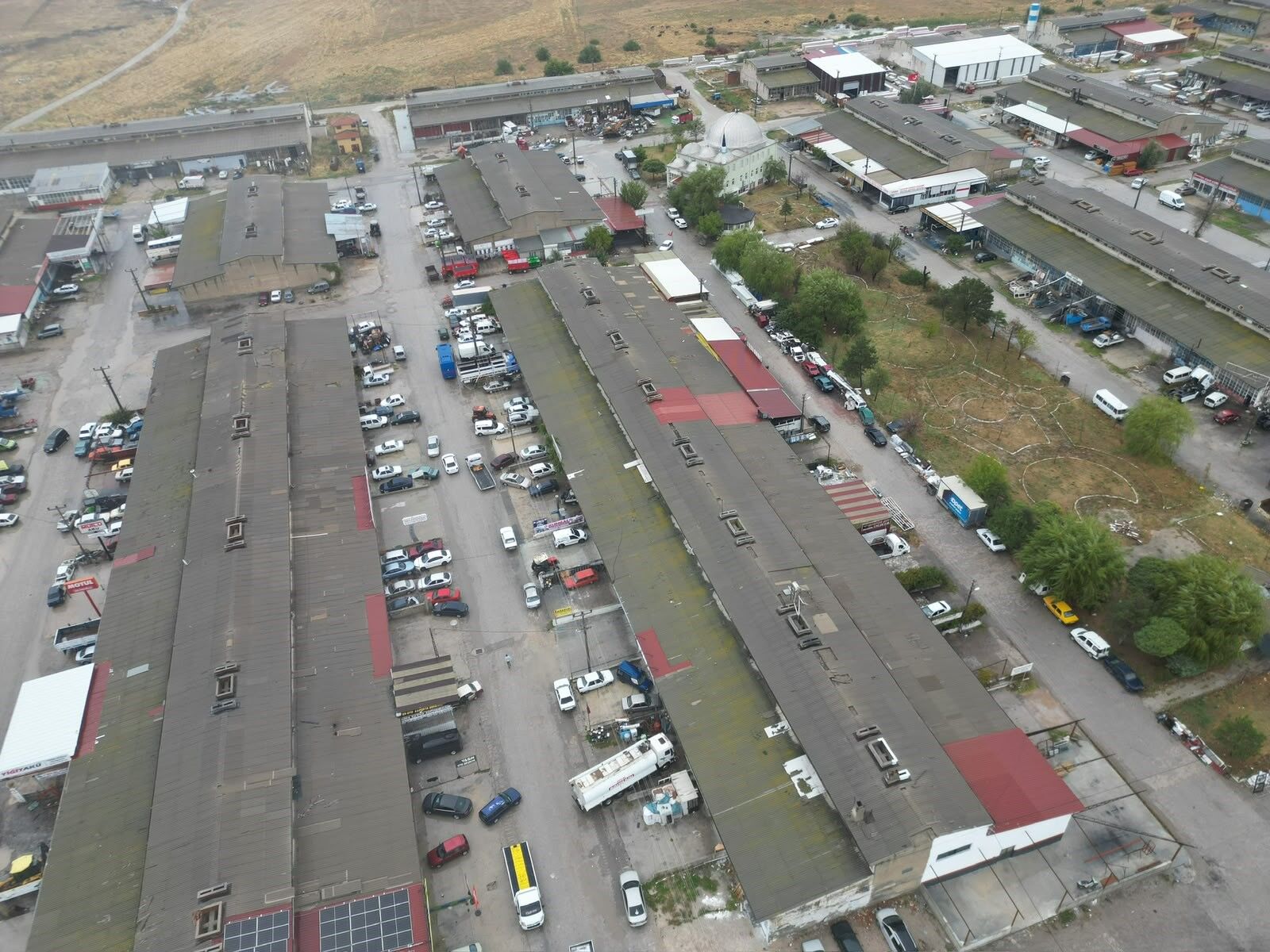 Sanayi Sitesi Çöküyor (4)