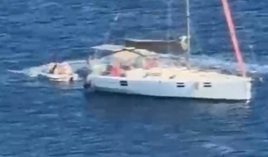 Şık Kıyafetlerle Göçmen Sevkiyatı Yapan 3 Şüpheli Yakalandı (1)