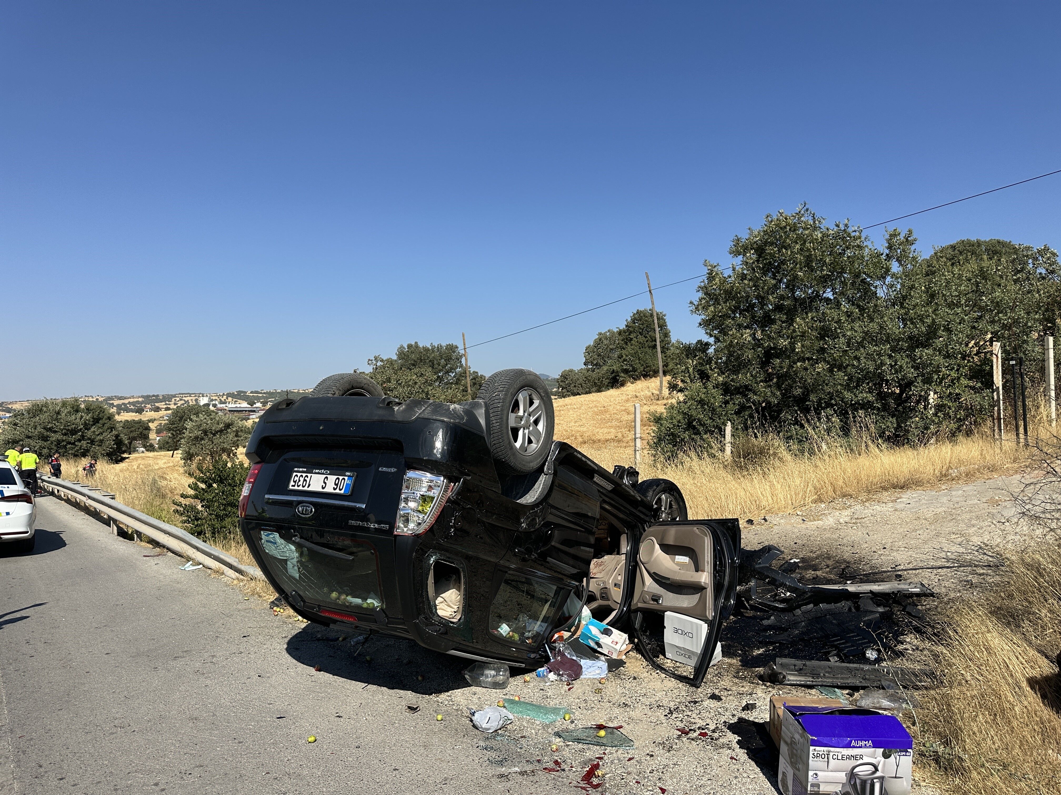 Takla Atan Otomobilin Sürücüsü Hayatını Kaybetti (4)