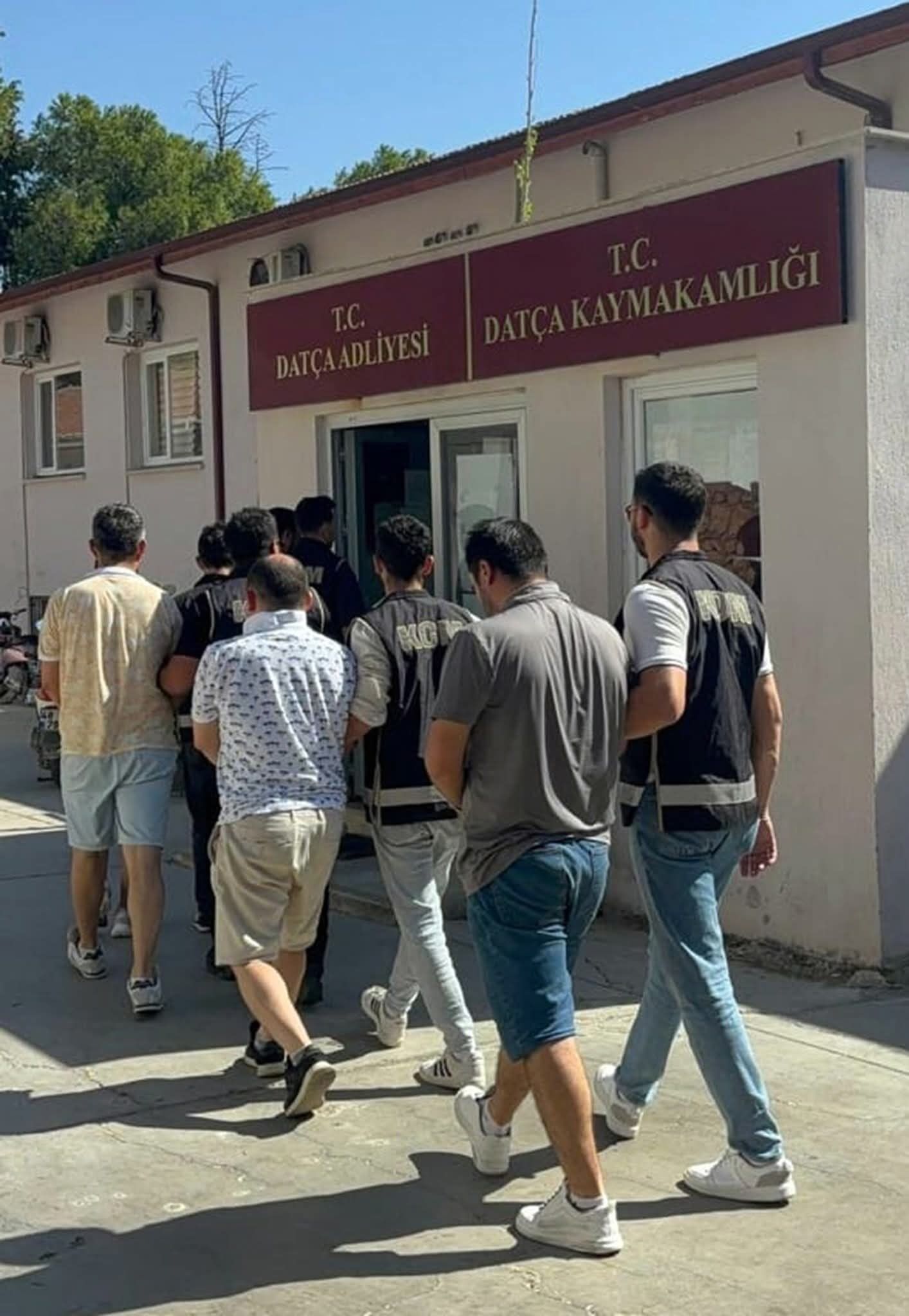 Yurt Dışına Kaçmaya Çalışan Örgüt Üyeleri Yakalandı (2)