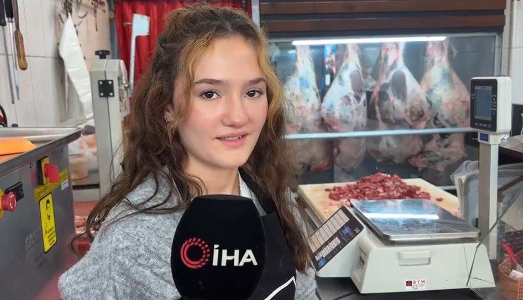 18 Yaşındaki Ela Kasap Oldu (3)