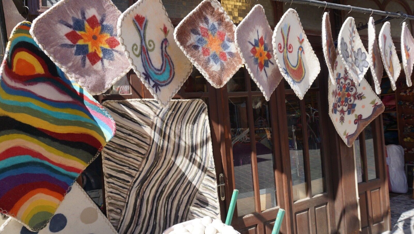 Ata Yadigarı Keçe Sanatında Dördüncü Kuşak Tezgah Başında (5)