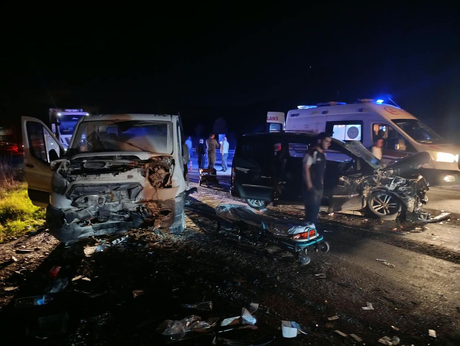 Aydın plakalı araç kazaya karıştı, durumu ağır olanlar var