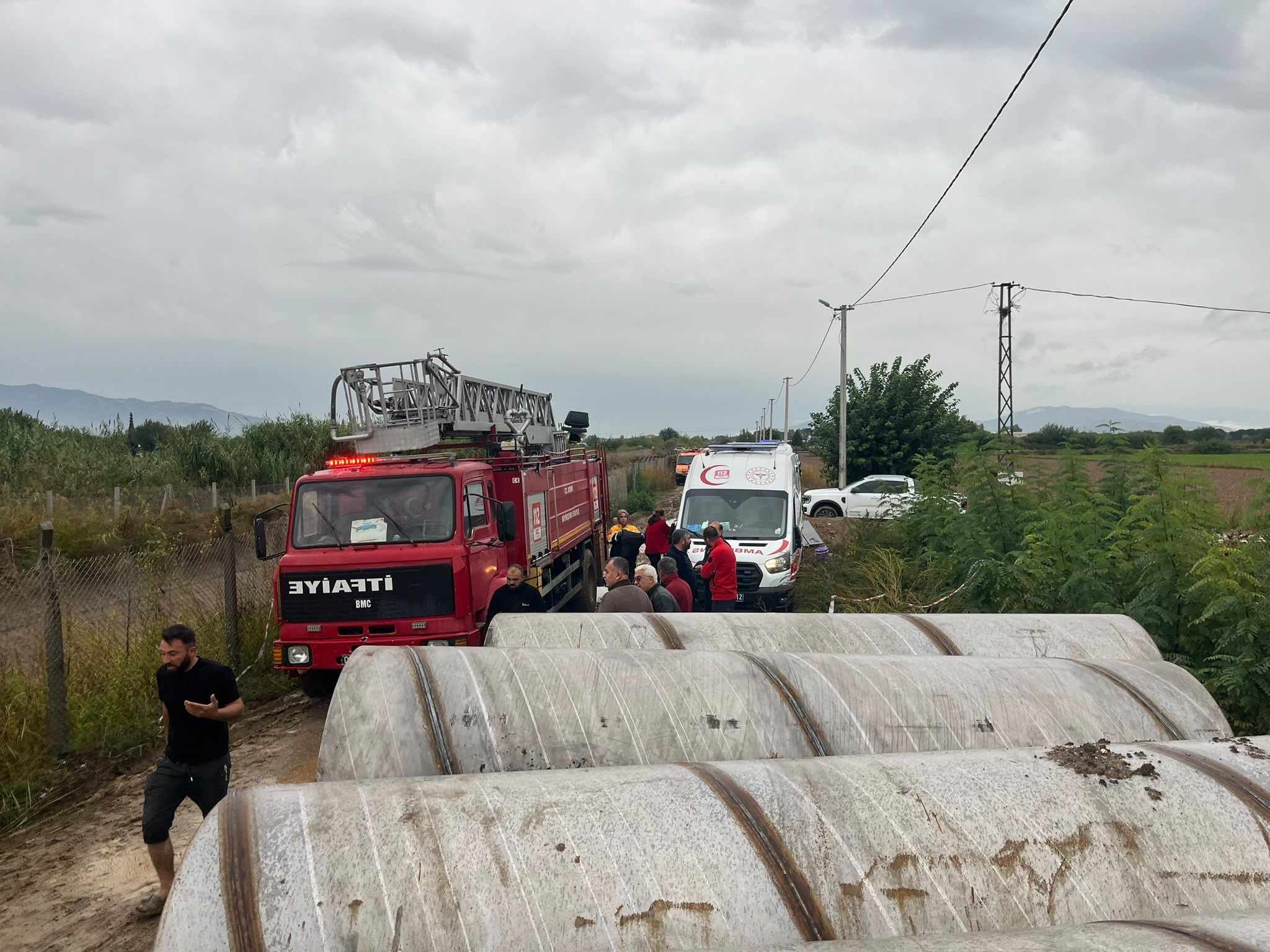 Aydın’da Göçük Altında Kalan Işçi Hayatını Kaybetti (3)