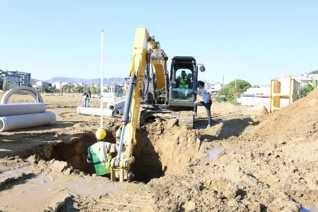 Çerçioğlu Çalışıyor, İncirliova’da 1,3 Milyarlık Çalışmalar Devam Ediyor (5)