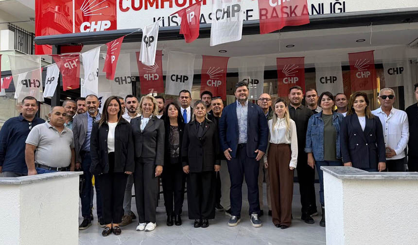 Chp Kuşadası Örgütünde Devir Teslim Başkan Berberoğlu Birlik Ve Beraberlik Mesajı Verdi (2)-1