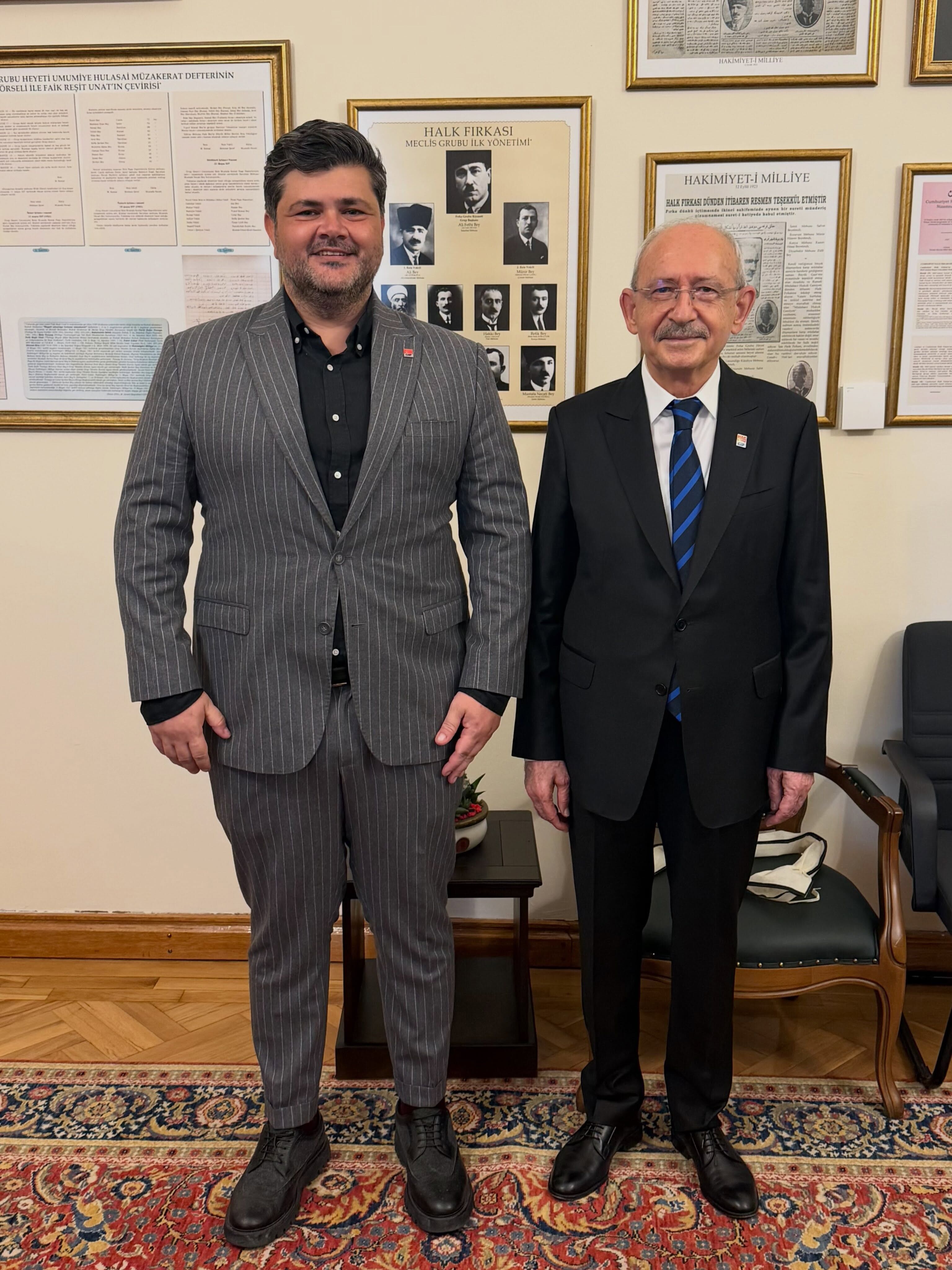 Chp’li Efe Berberoğlu Kemal Kılıçdaroğlu Ile Bir Araya Geldi Kuşadası Hazır, Chp Hazır, Biz Hazırız (3)