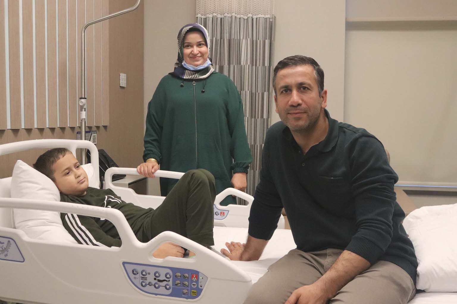 Doğduğu Gün Diyalize Başladı, Iki Kez Böbrek Nakliyle Hayata Tutundu (4)