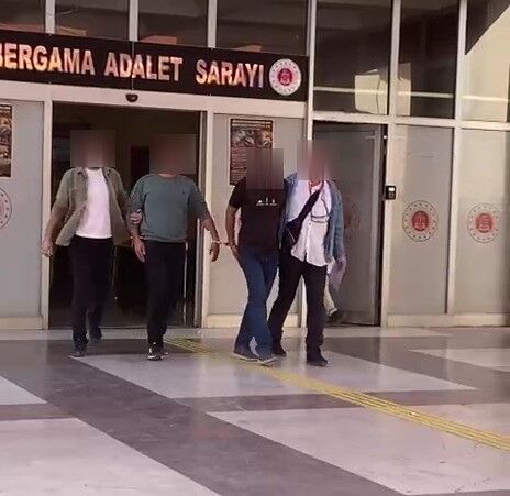İki Kişi Otomobilde Yakalandı (2)