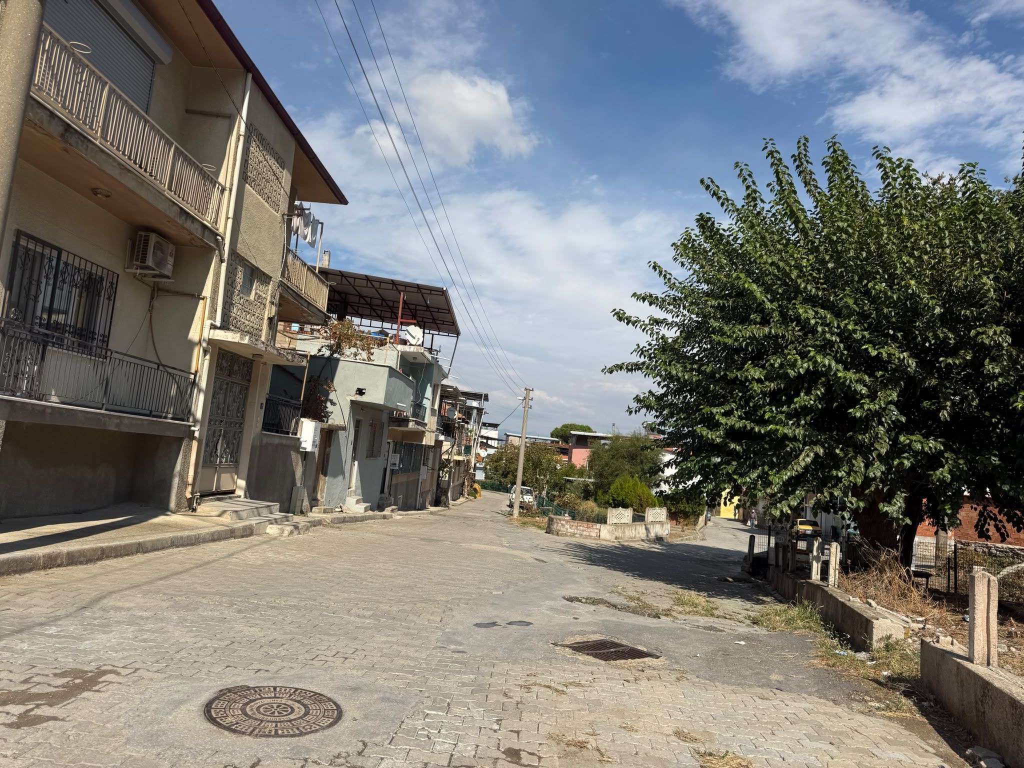 Koçarlı Hizmeti Unuttu Sokaklar Yamalı, Vatandaş Tepkili (3)