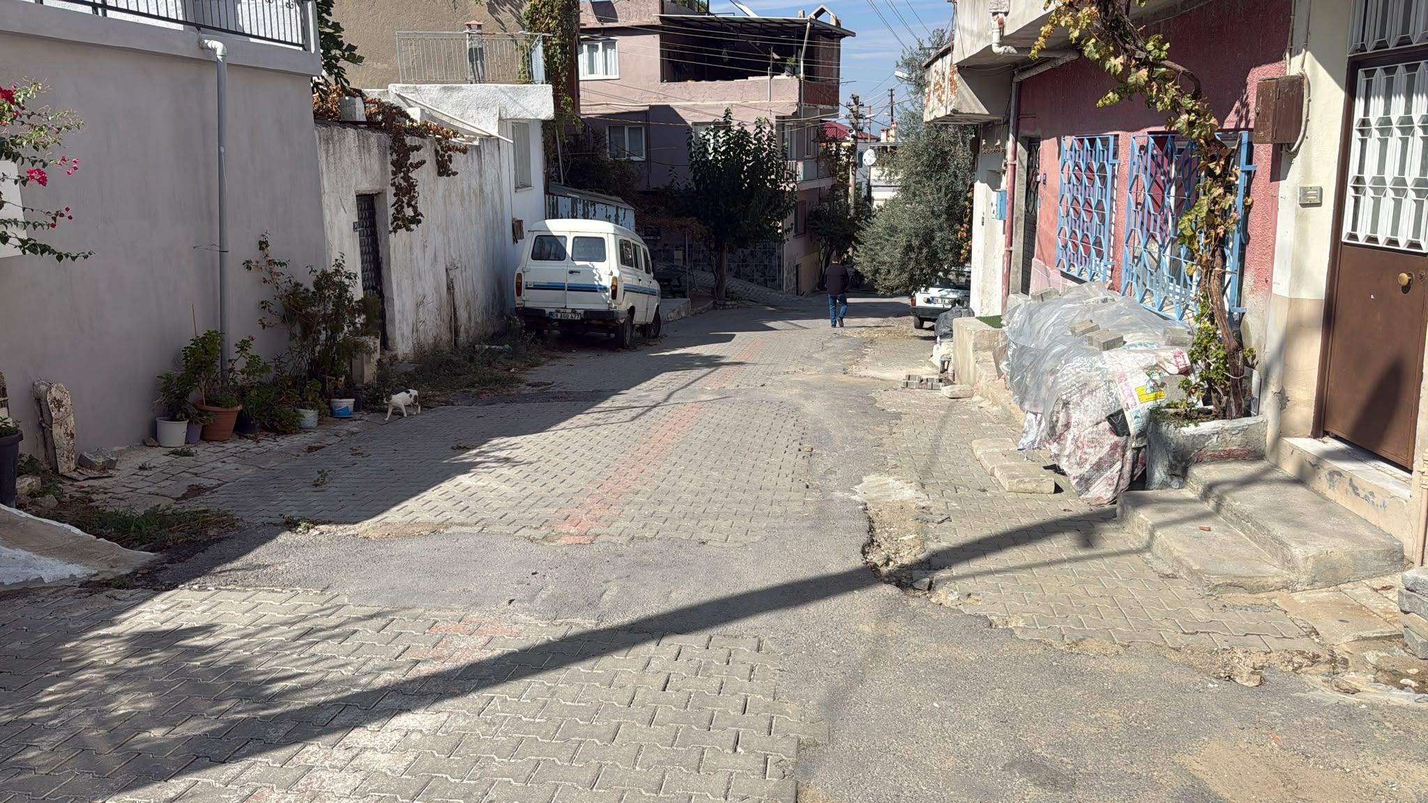Koçarlı Sokakları Mayın Tarlası Gibi Vatandaşlar Belediye Başkanı Özgür Arıcı’ya Tepkili (5)