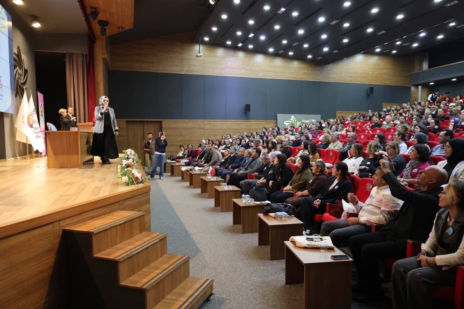 Nazilli'de 6 Bin 400 Öğrenciye Ulaşan Çalışmanın Ardından Öğretmenlere Eğitim (5)