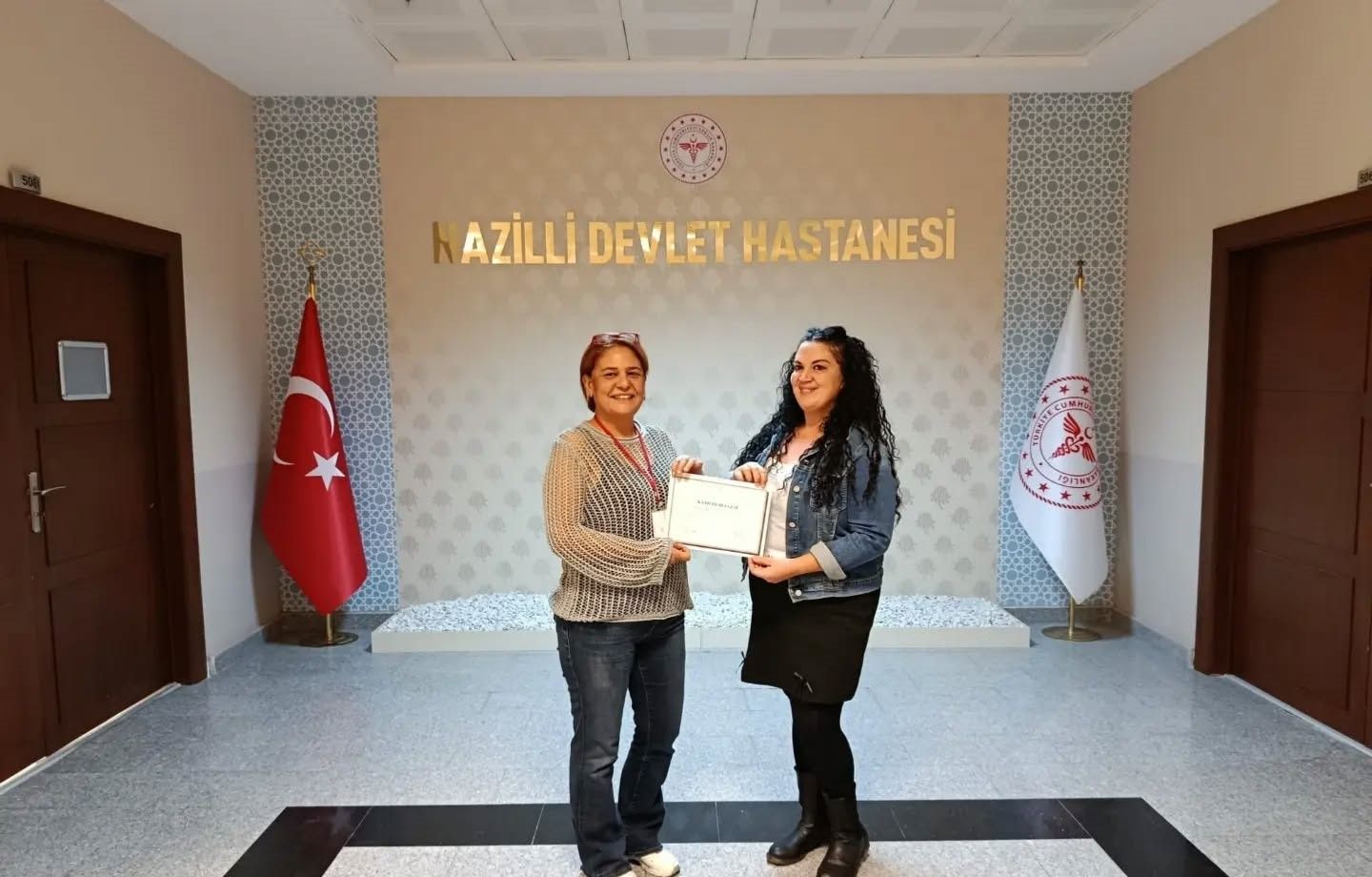 Nazilli'de Acil Bakım Hemşireleri Sertifikalarını Aldı (5)