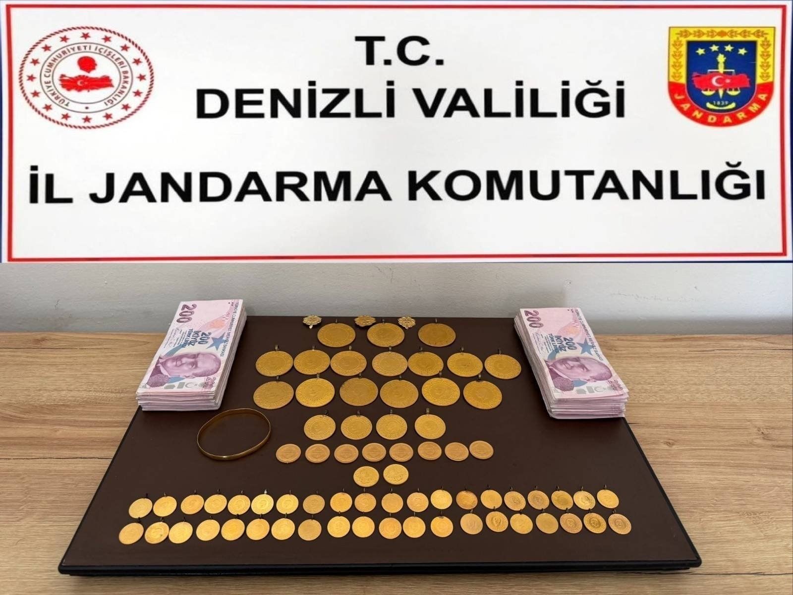 Sahte Jandarmalar Gerçek Jandarmalara Yakalandı (4)