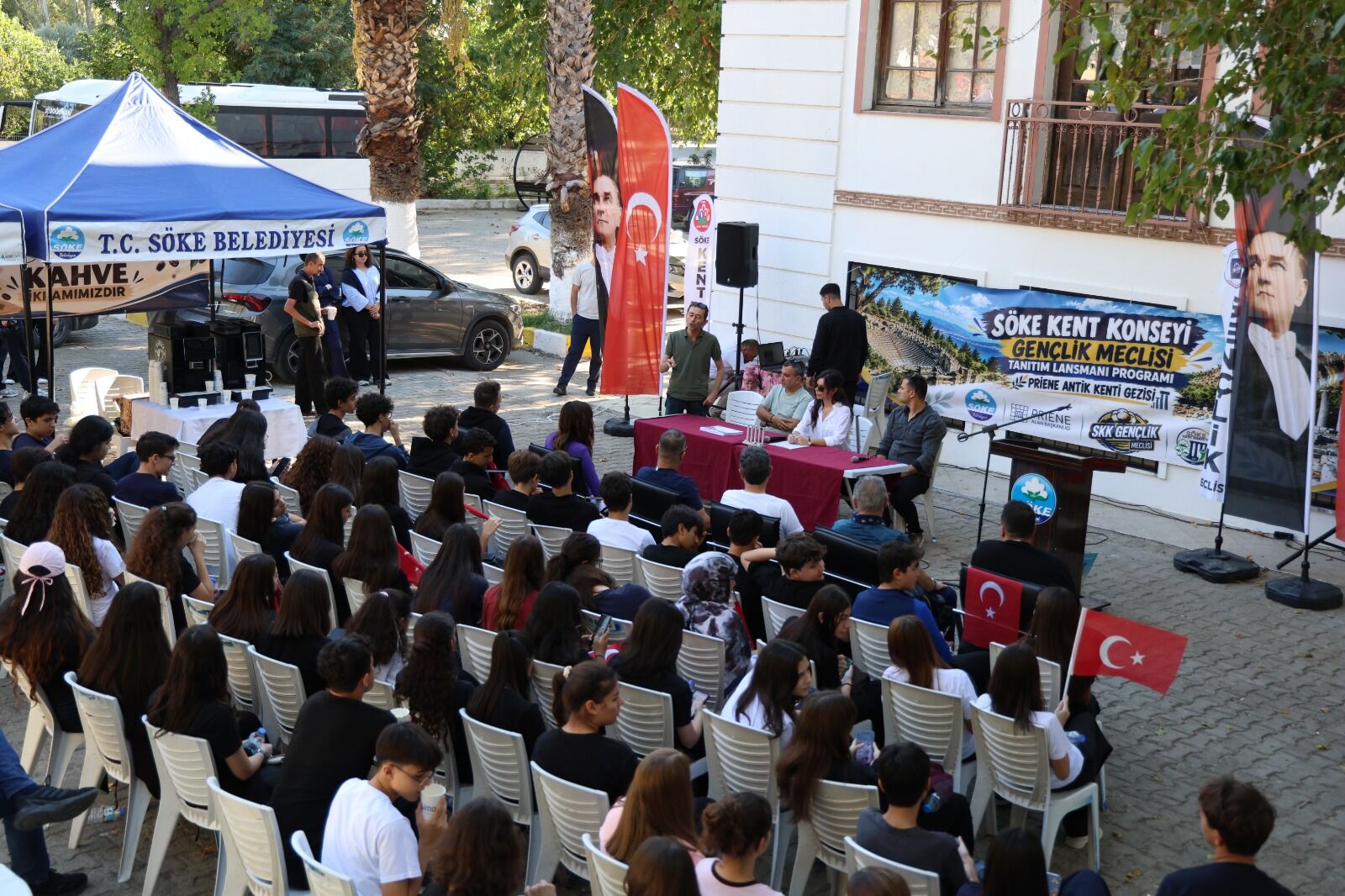 Söke'de Gençler Priene Antik Kenti’nde Tarihle Buluştu (4)