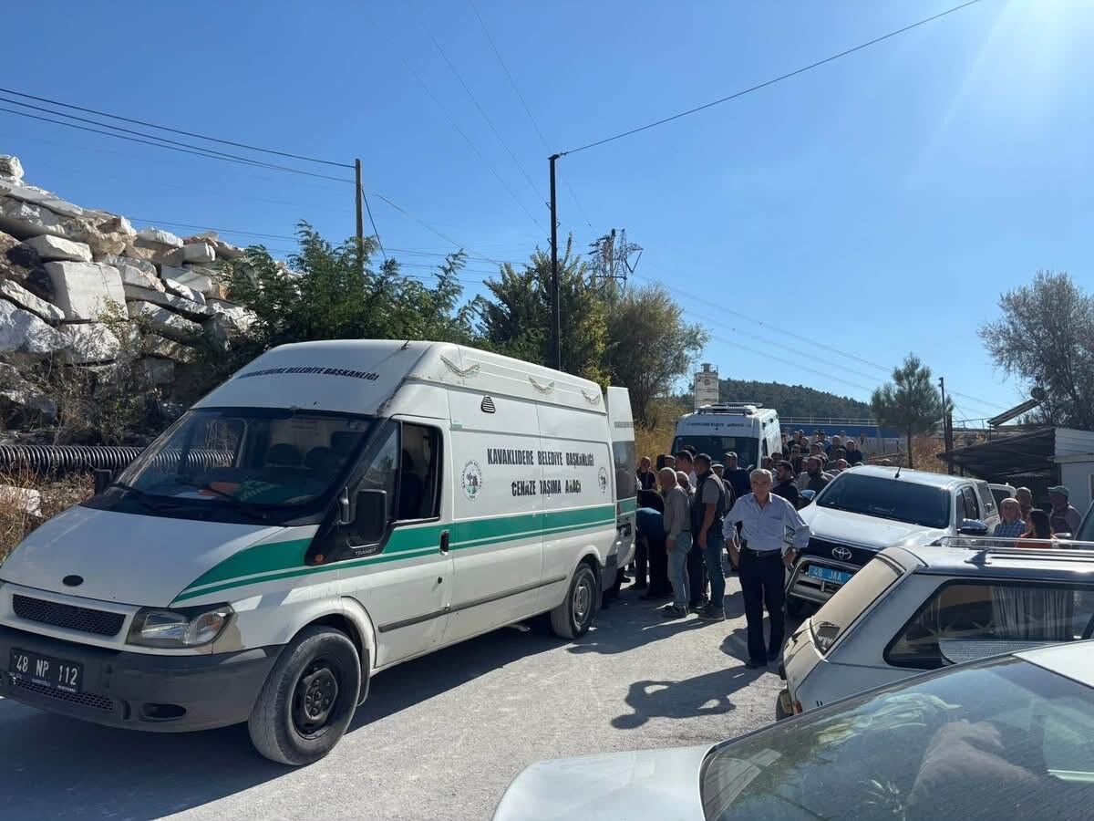 Traktör Kazasında Karı Koca Hayatını Kaybetti (5)-1